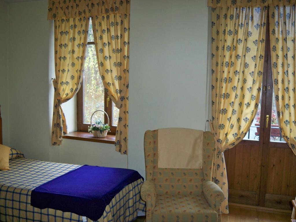 Casa Es Neres Hotel Les Bilik gambar