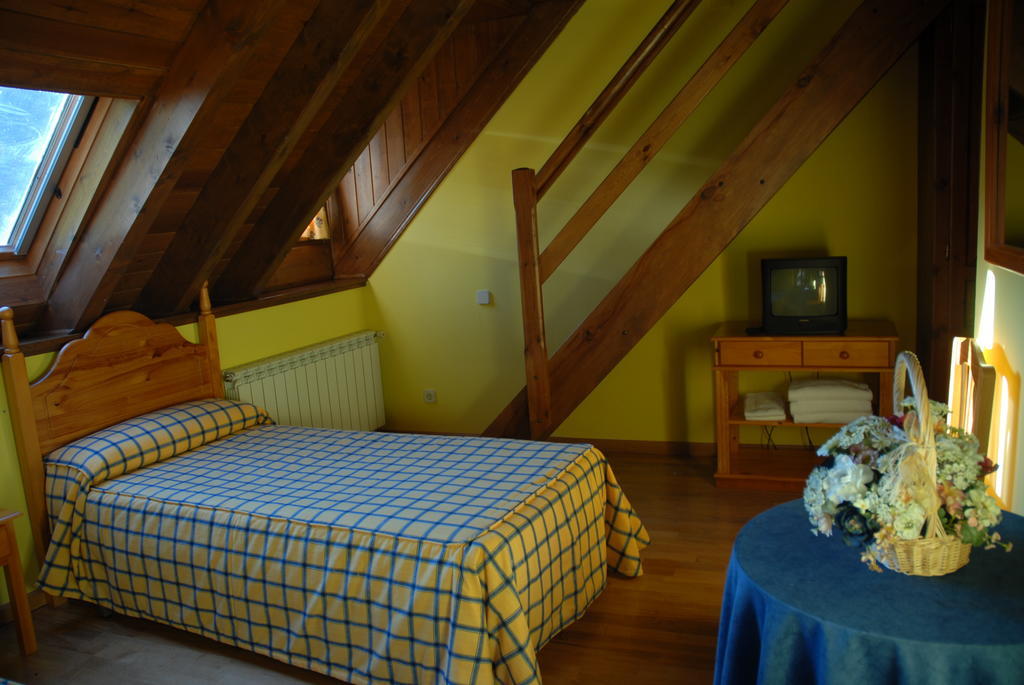 Casa Es Neres Hotel Les Bilik gambar