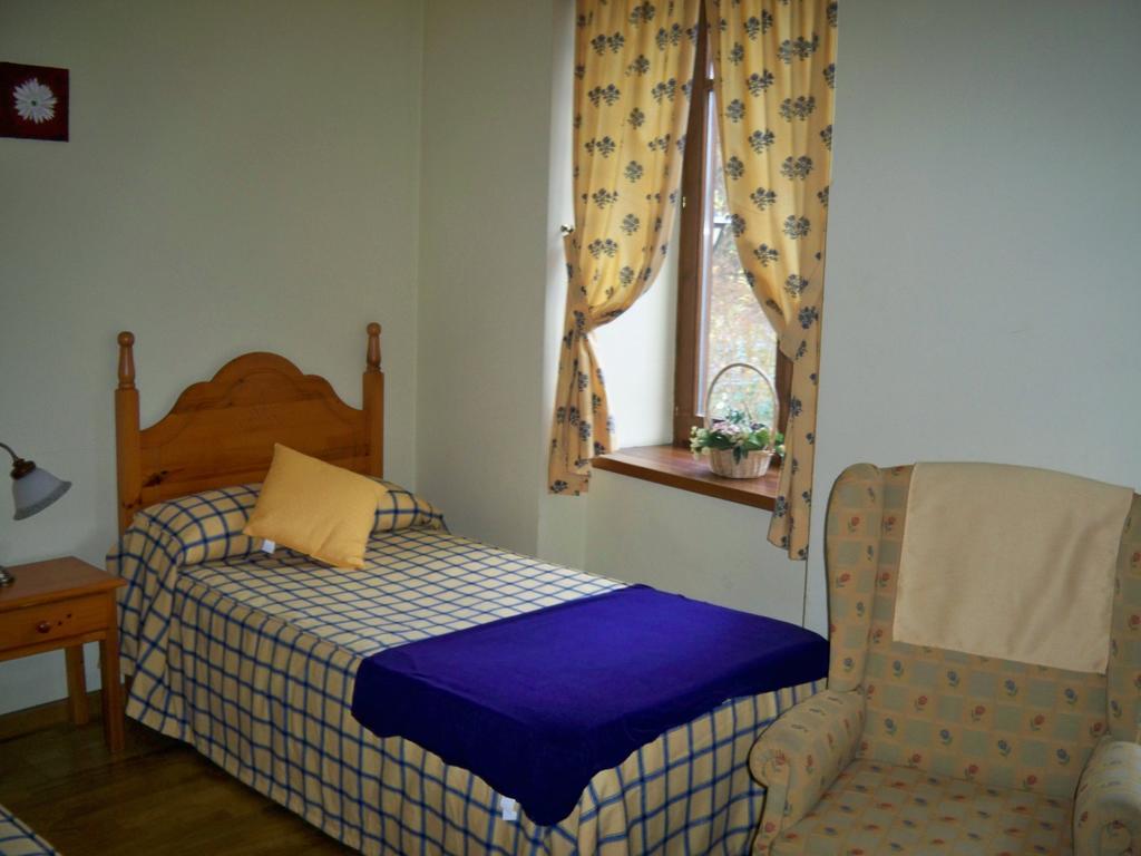 Casa Es Neres Hotel Les Bilik gambar